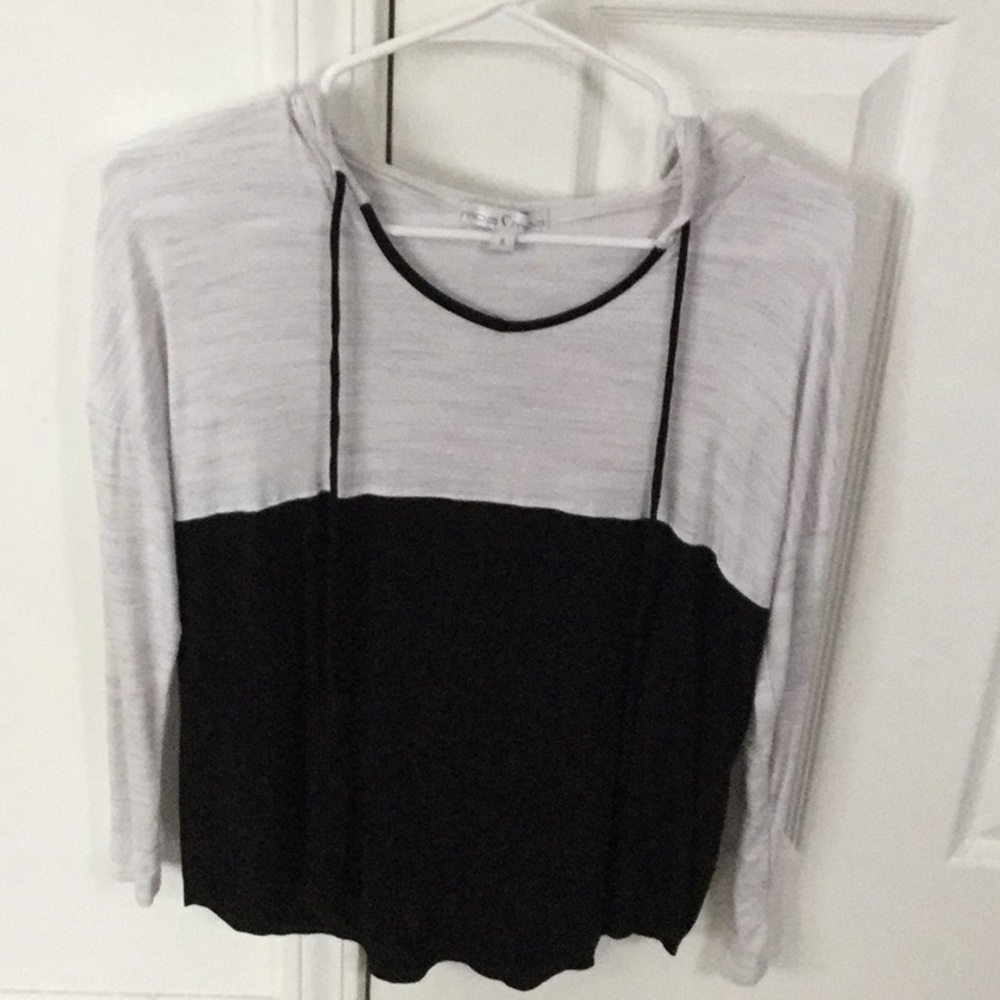 Moa Moa fancy blouse with hood like new
